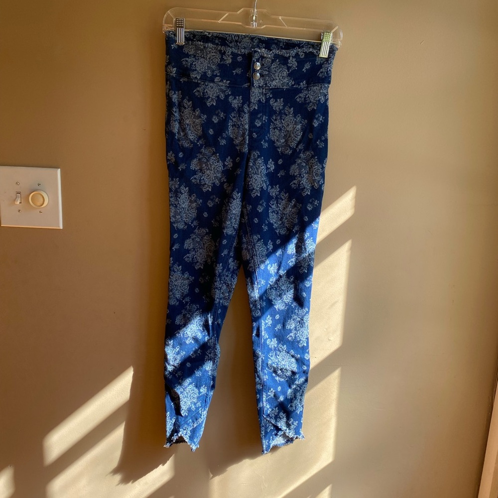 Hue Floral Jeggings